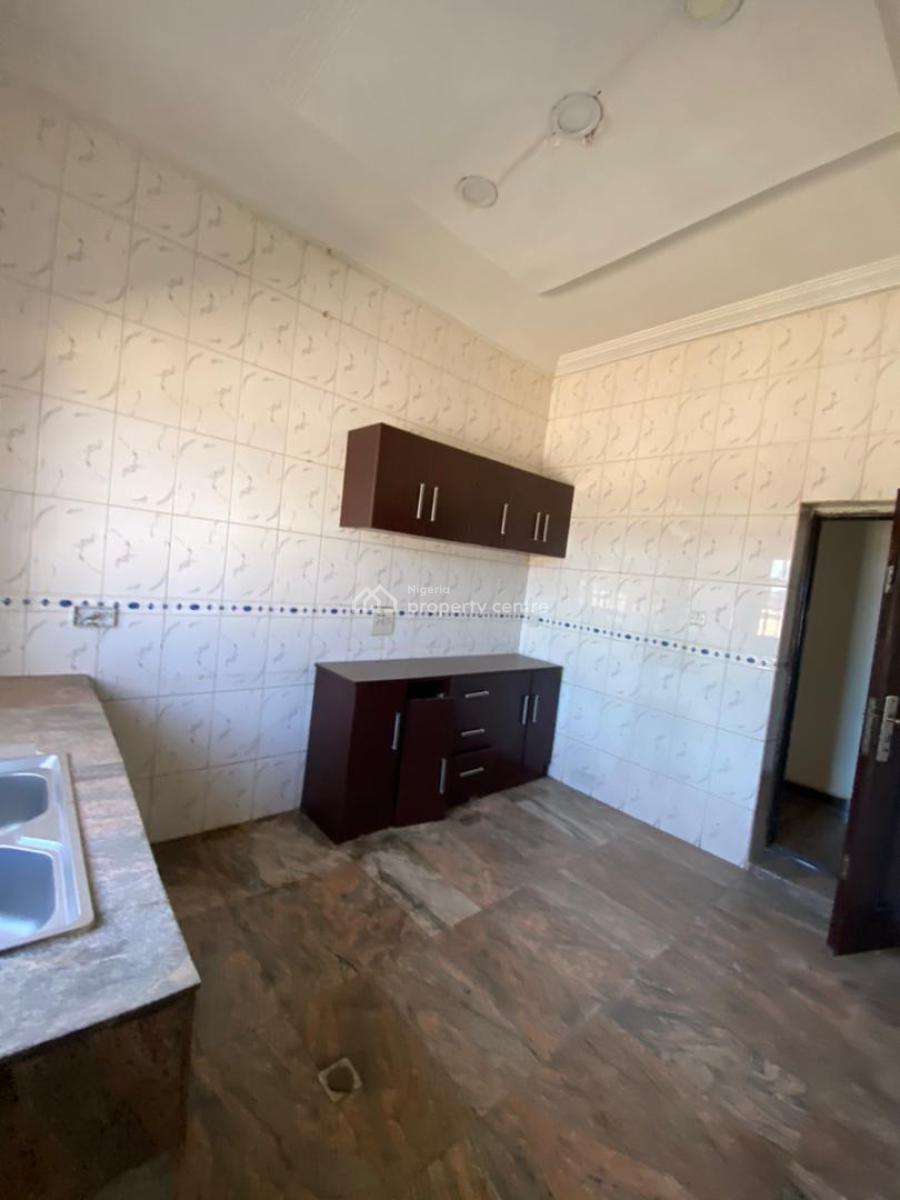 Excellent Spacious 2 Bedroom Bungalow, Suncity Estate, Galadimawa, Abuja, Detached Bungalow for Rent