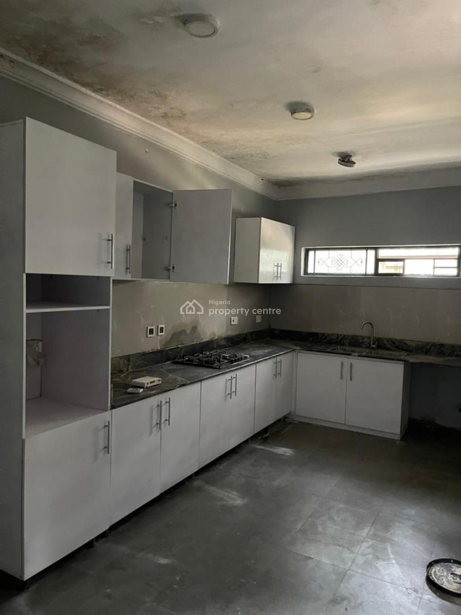 Well Maintained 3-bedroom Apartment, Lekky County, Ikota, Lekki, Lagos, Flat / Apartment for Rent
