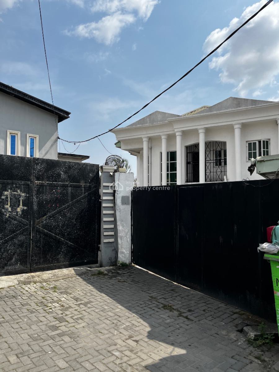 Elegantly Built 4 Bedrooms Semi Detached Duplex, Off Ogunlana, Ogunlana, Surulere, Lagos, Semi-detached Duplex for Sale