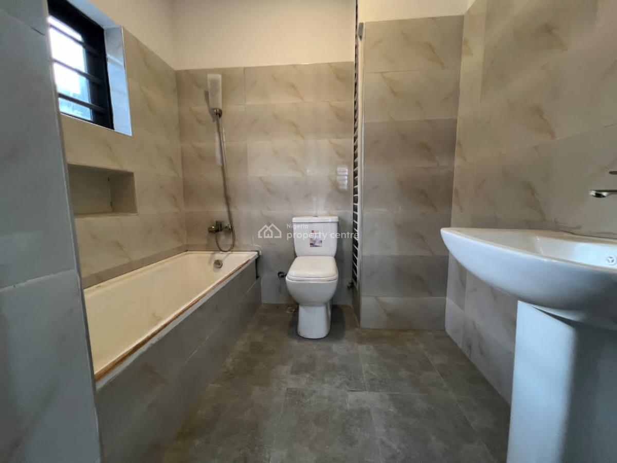 5 Unit 3 Bedroom Flat, Spring View Court Estate, Lekki Phase 1, Lekki, Lagos, Flat / Apartment for Sale