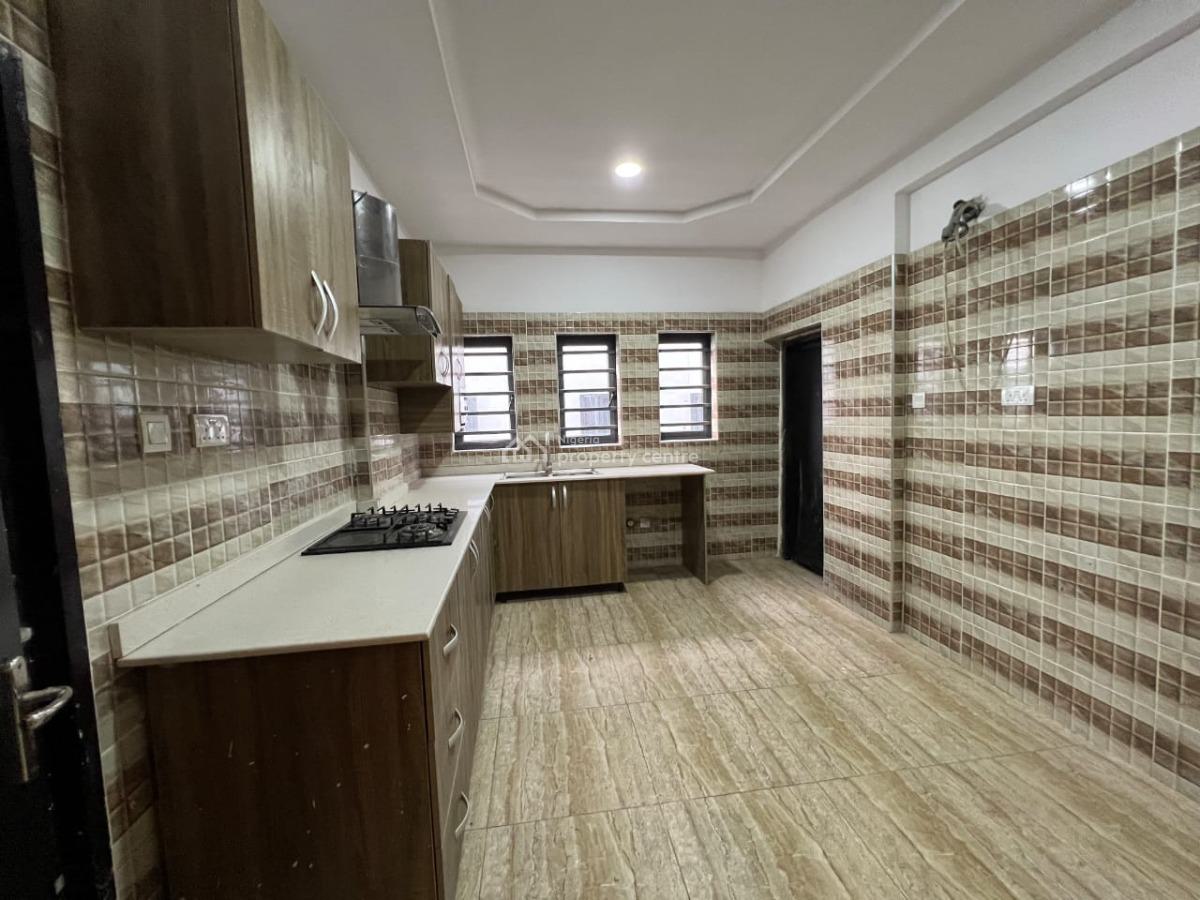 5 Unit 3 Bedroom Flat, Spring View Court Estate, Lekki Phase 1, Lekki, Lagos, Flat / Apartment for Sale