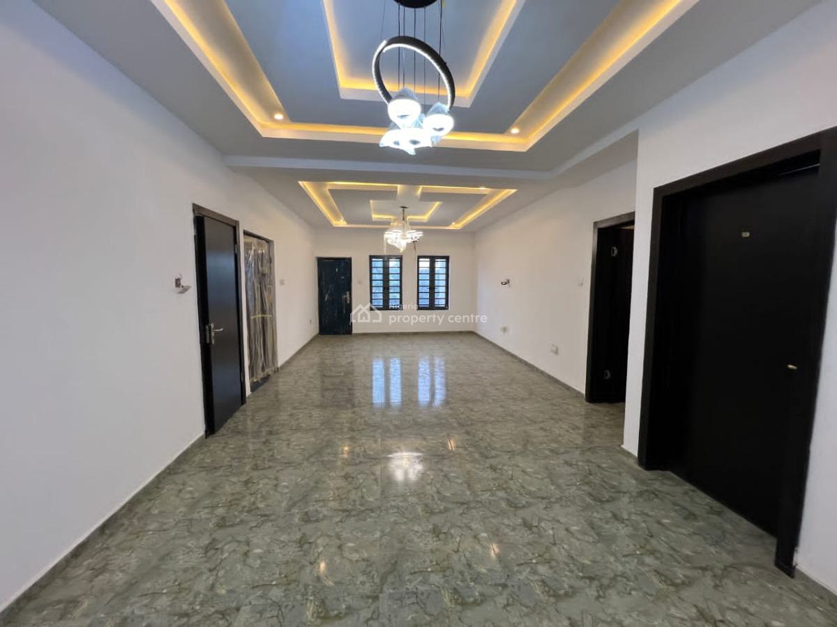 5 Unit 3 Bedroom Flat, Spring View Court Estate, Lekki Phase 1, Lekki, Lagos, Flat / Apartment for Sale