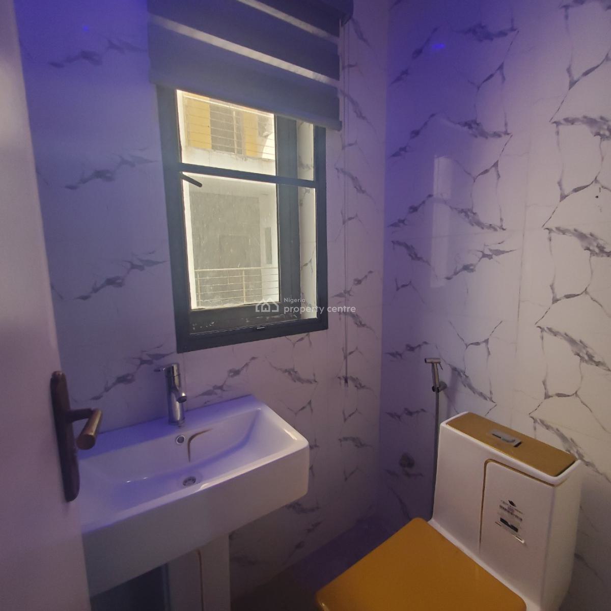 Stunning 5 Bedroom Maisonette with an Elevator, Ikate, Lekki, Lagos, Flat / Apartment for Sale