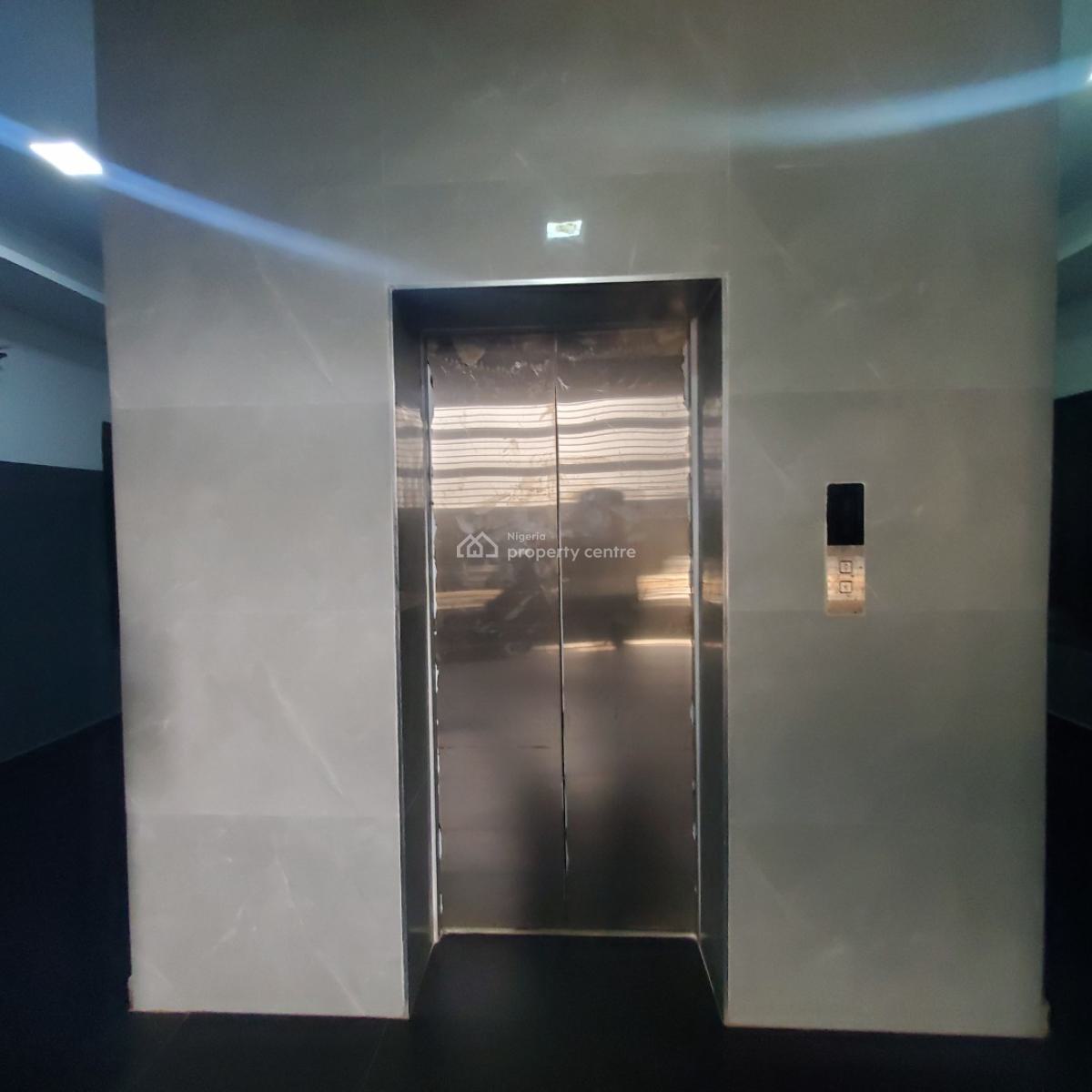 Stunning 5 Bedroom Maisonette with an Elevator, Ikate, Lekki, Lagos, Flat / Apartment for Sale