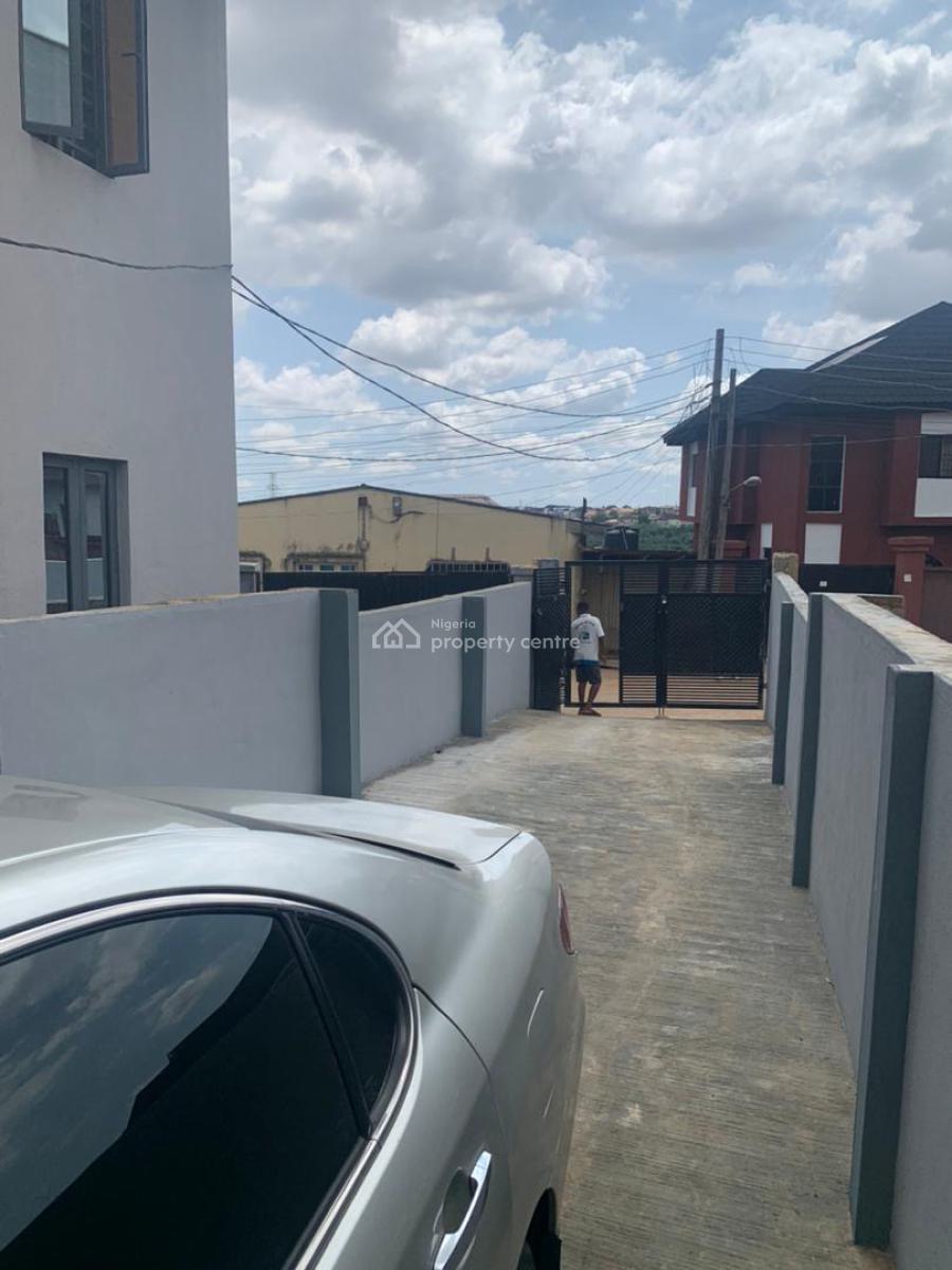 2 Bedroom Flat, Gra Phase 1, Magodo, Lagos, Flat / Apartment for Rent