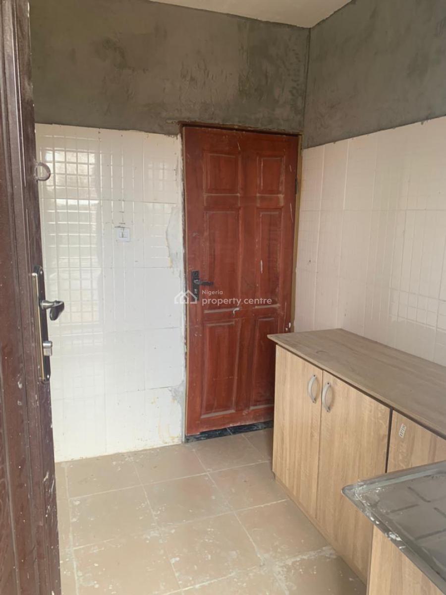 2 Bedroom Flat, Gra Phase 1, Magodo, Lagos, Flat / Apartment for Rent