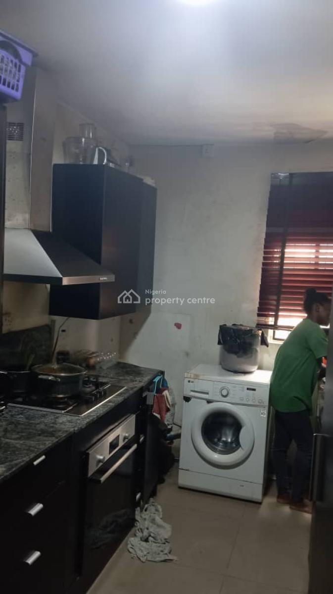 Well Maintained 3-bedroom Apartment, Mende, Maryland, Lagos, Flat / Apartment for Sale
