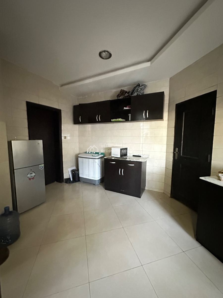 Fully Furnished 3 Bedroom Shared Apartment, Agungi, Lekki, Lagos, Flat / Apartment for Rent
