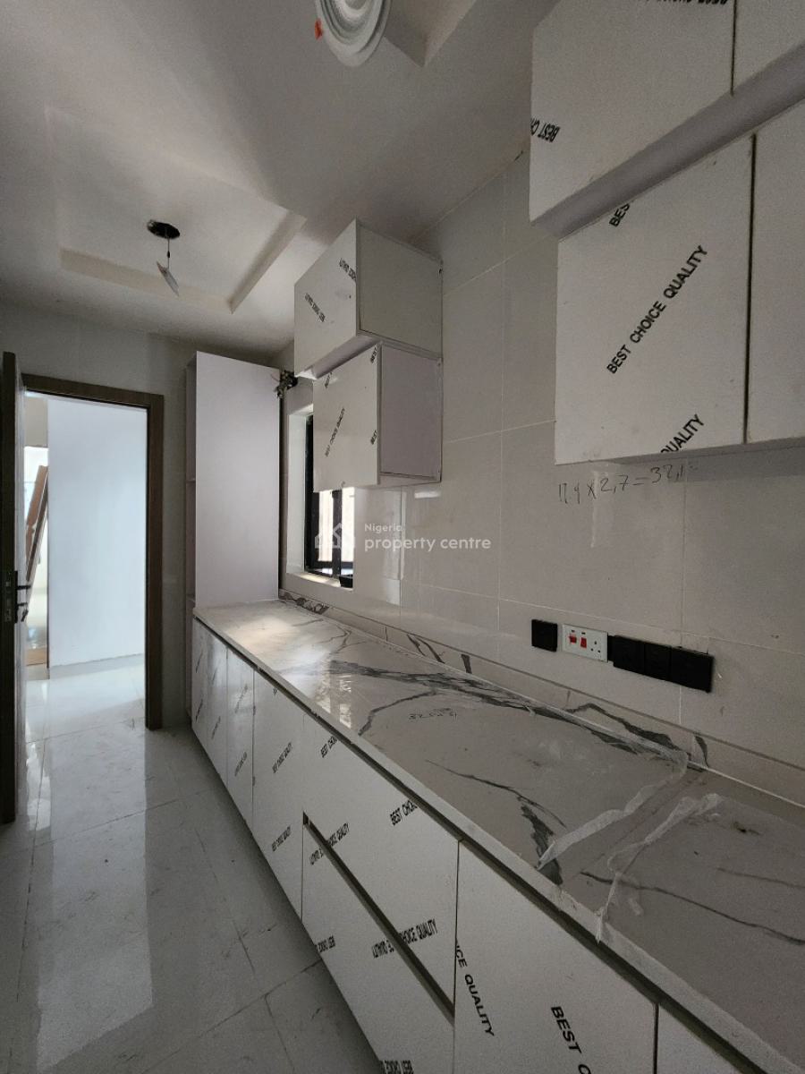 Nicely Built 3 Bedroom Apartment with Elevator, Lekki Right, Lekki Phase 1, Lekki, Lagos, Flat / Apartment for Rent