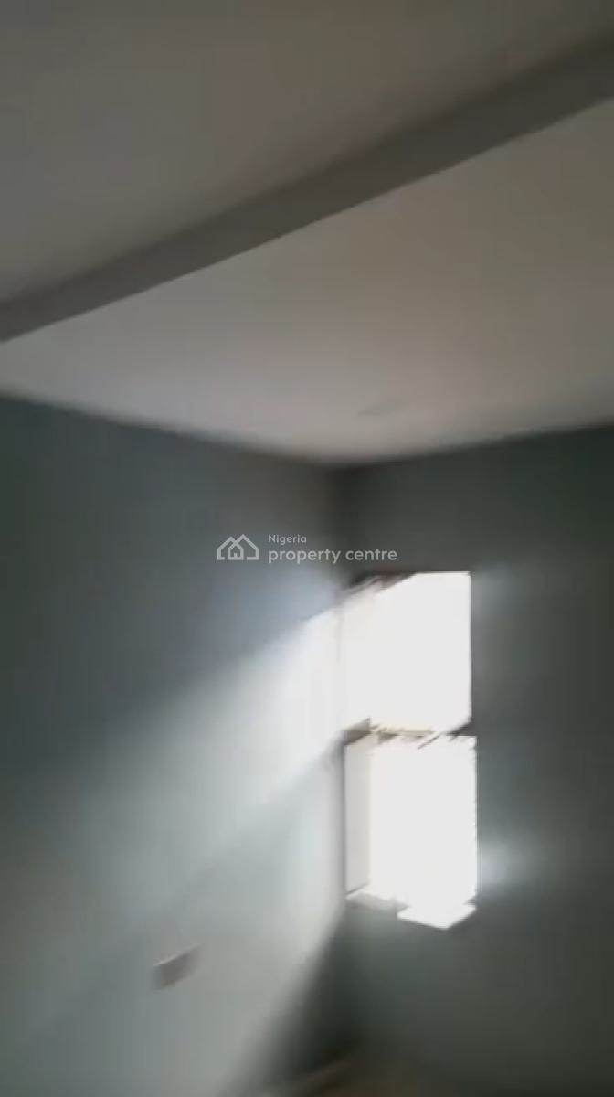 2 Bedroom Flat, Silver Estate Ejigbo Road, Idimu, Lagos, Flat / Apartment for Rent