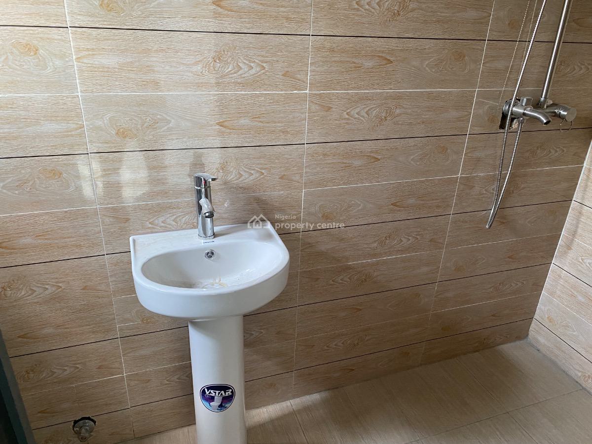 Lovely 3 Bedrooms, Abraham Adesanya, Ajah, Lagos, Flat / Apartment for Rent