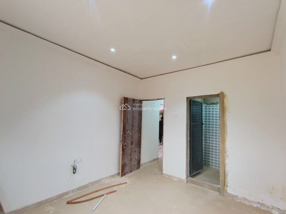 2 Bedroom Flat, Igbe Laara, Ikorodu, Lagos, Flat / Apartment for Rent