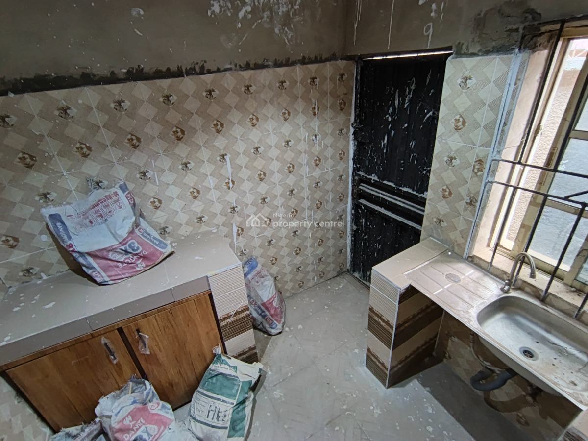 2 Bedroom Flat, Igbe Laara, Ikorodu, Lagos, Flat / Apartment for Rent