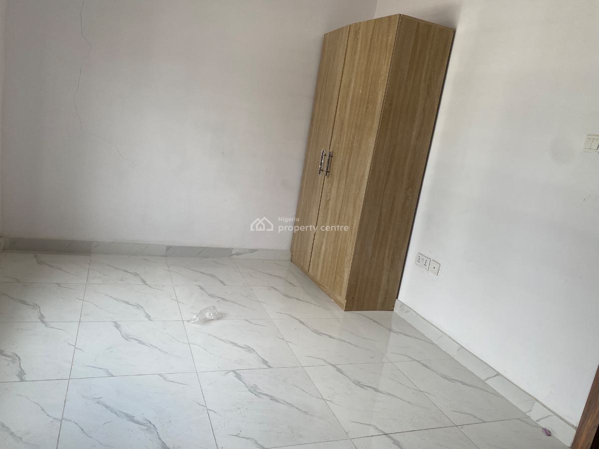 Lovely 2 Bedrooms, Abraham Adesanya, Ajah, Lagos, Flat / Apartment for Rent