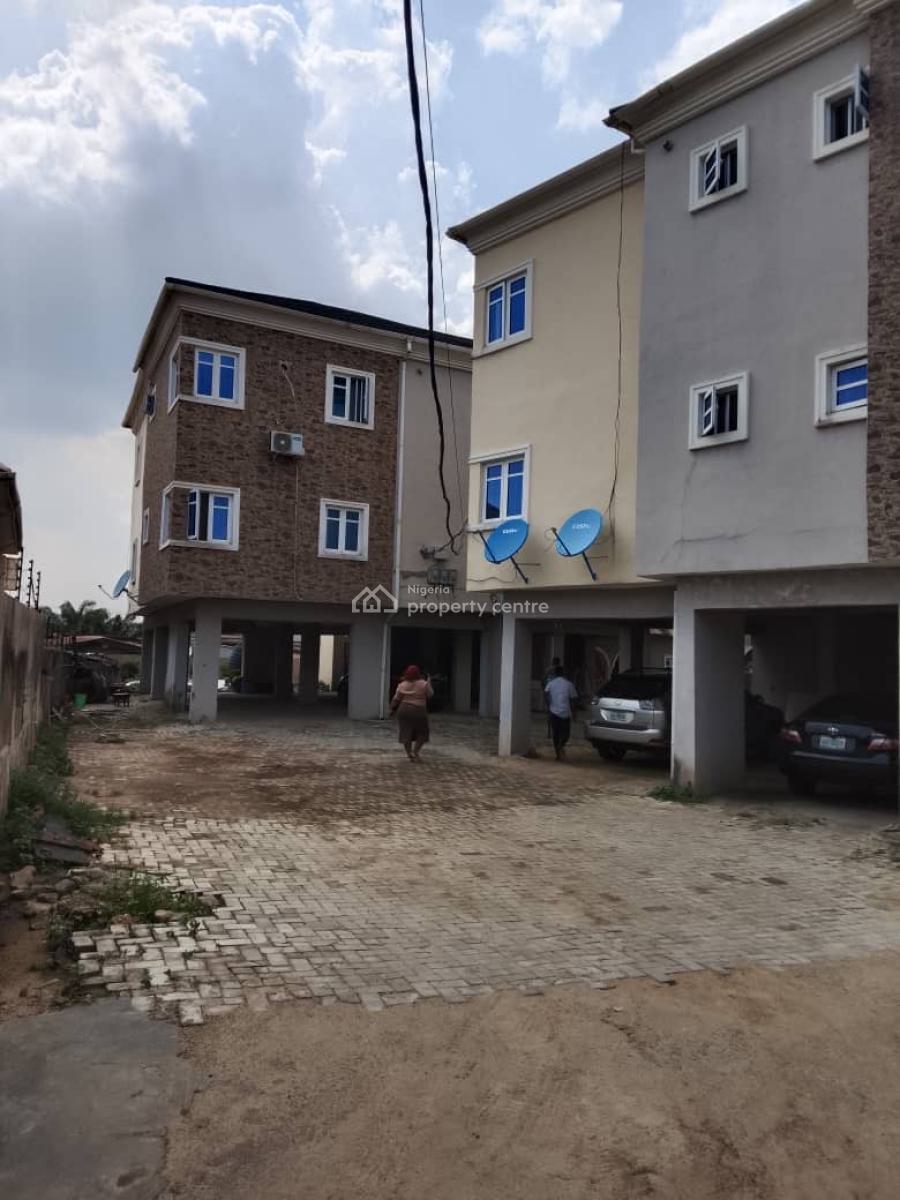 Spacious 3 Bedroom Flat Upstairs, Omole Phase 2, Ikeja, Lagos, Flat / Apartment for Rent