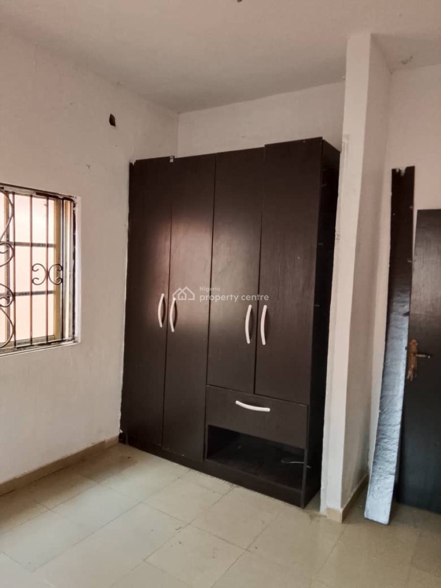 3 Bedroom Flat, Felicia Street Olowoira Via Omole Phase 2, Olowora, Magodo, Lagos, Flat / Apartment for Rent