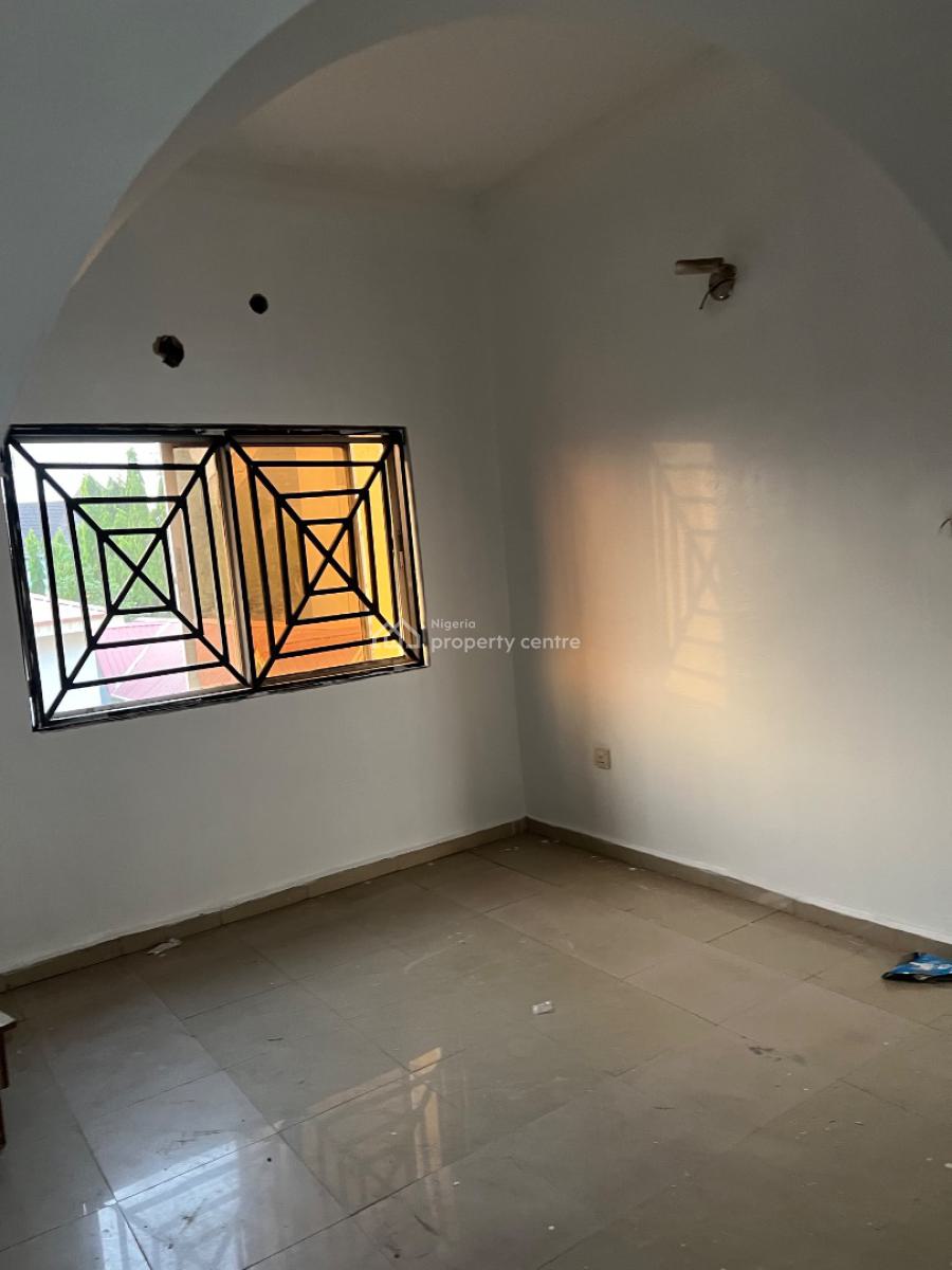 Clean 2 Bedroom Flat, 1st Floor, Tarred Road, By Arab (tarred Road), Utako, Abuja, Flat / Apartment for Rent