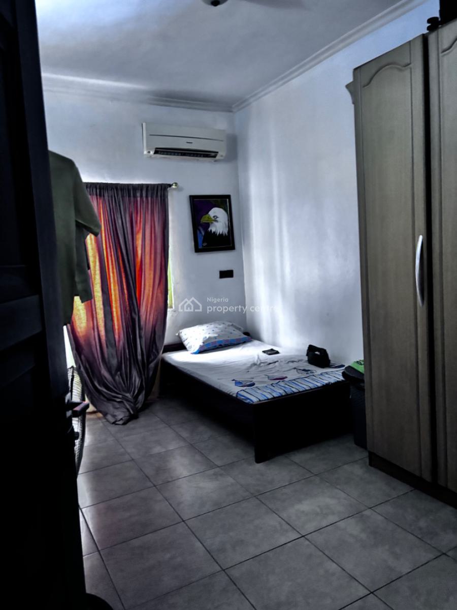 a Spacious and Well Finished 3 Bedroom Flat All Rooms En-suite, Association Avenue, Magodo, Lagos, Flat / Apartment for Sale