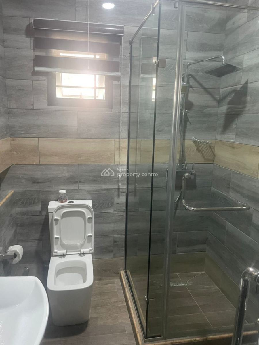 Luxury 4 Bedroom Apartment, Lekki Phase 1, Lekki, Lagos, Flat / Apartment Short Let