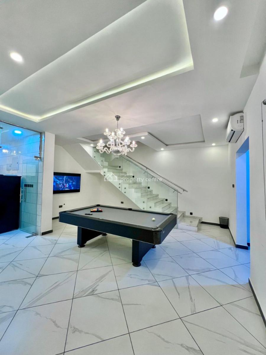 Luxury 4 Bedroom Apartment, Lekki Phase 1, Lekki, Lagos, Flat / Apartment Short Let