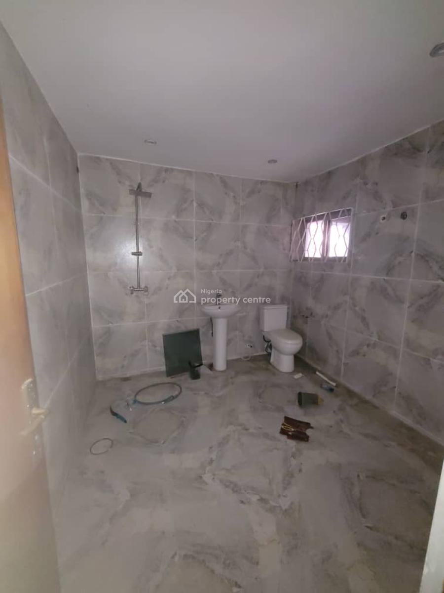 Self Compound 5 Bedroom Semi-detached House with 2 Rooms Bq, Lekki Phase 1, Lekki, Lagos, Semi-detached Duplex for Rent