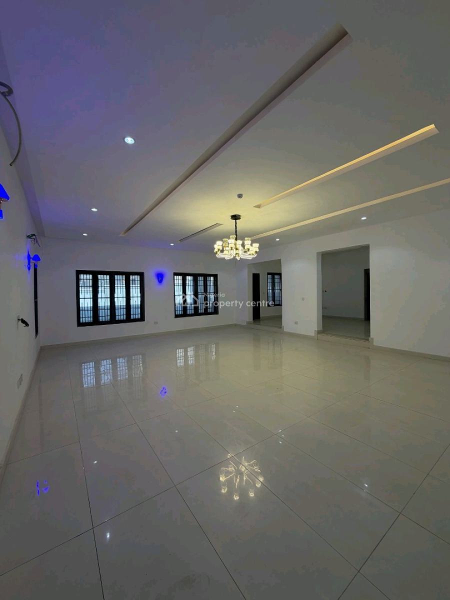 a Luxurious 7 Bedroom Mansion, Guzape District, Abuja, House for Sale