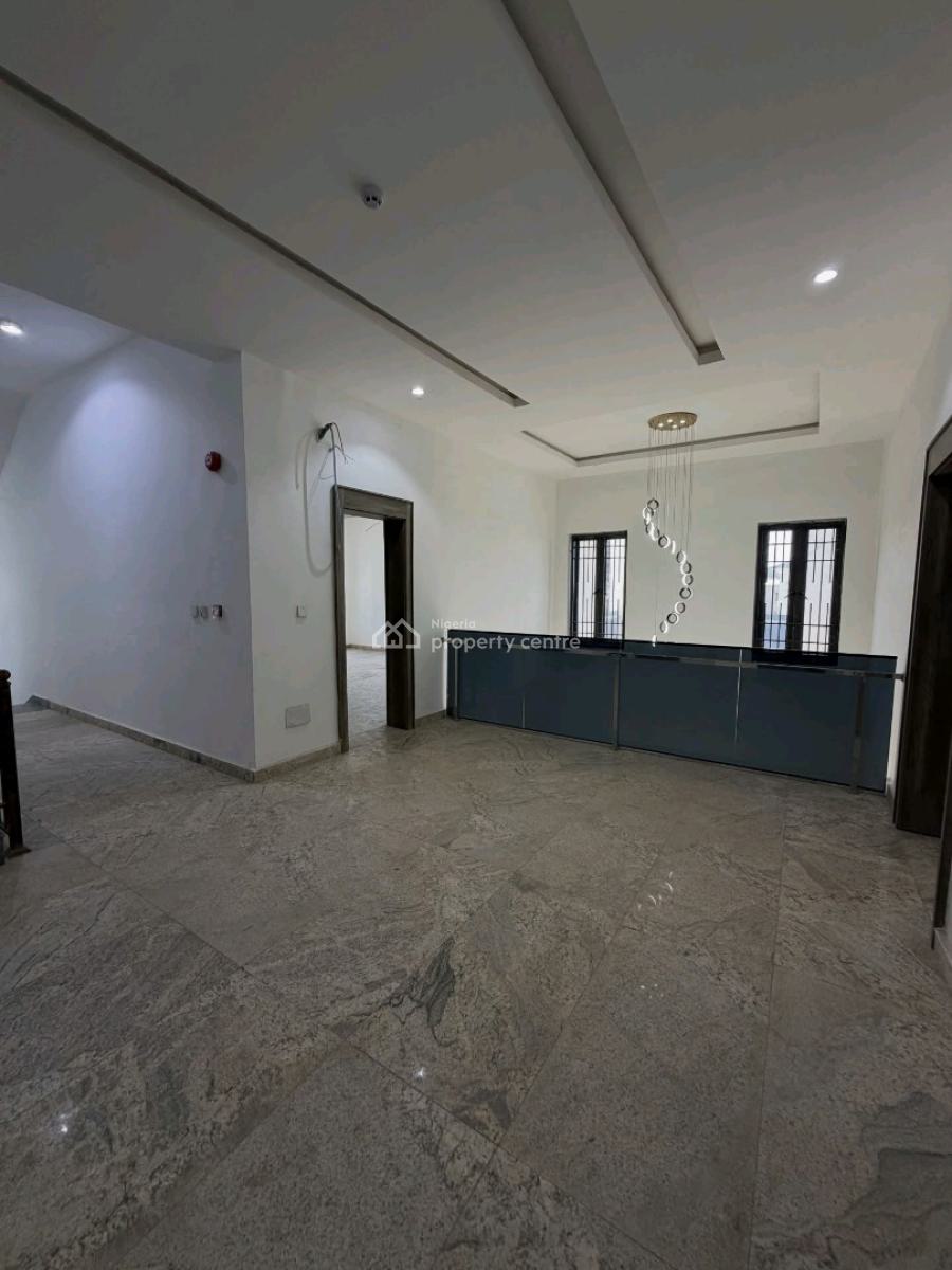 a Luxurious 7 Bedroom Mansion, Guzape District, Abuja, House for Sale