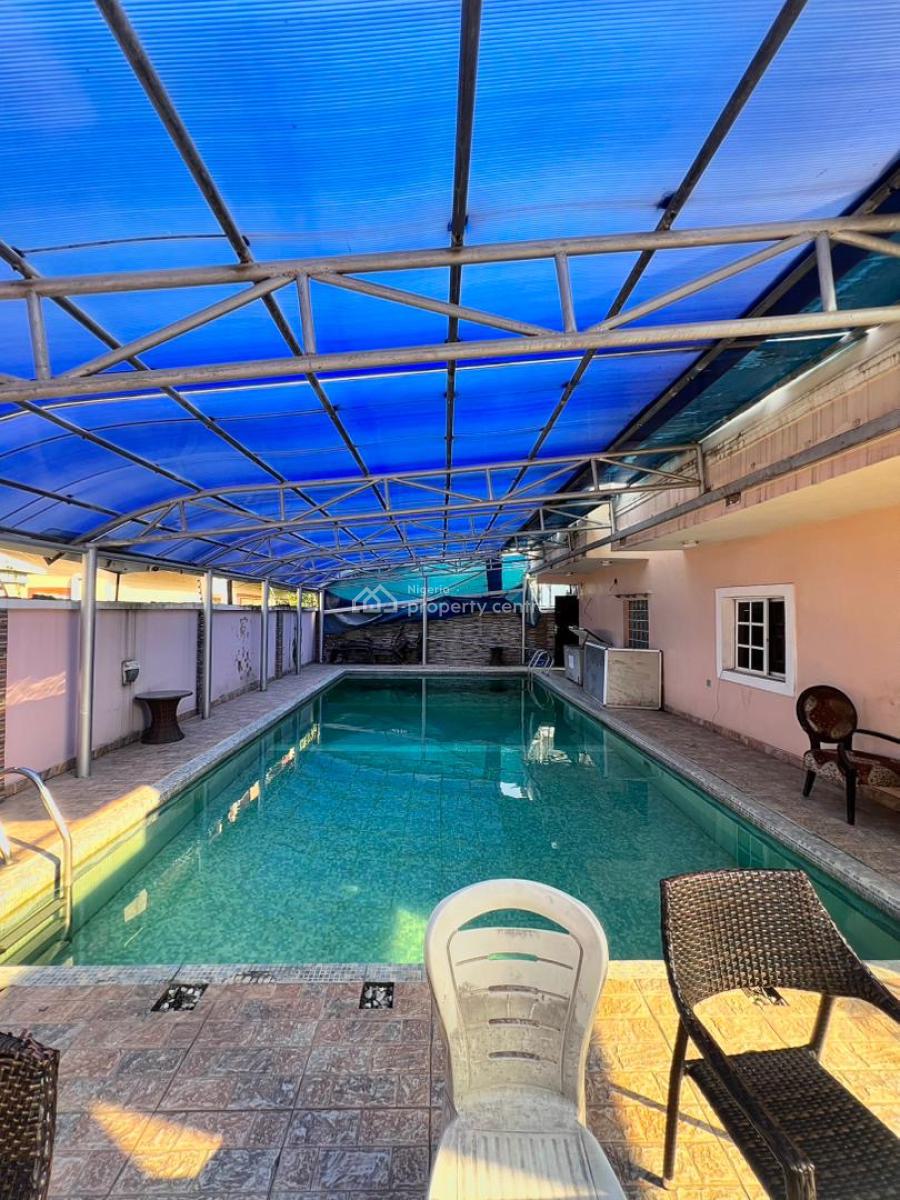 Luxury 17 Rooms Hotel with Pool and Lounge, Lekki Phase 1, Lekki, Lagos, Hotel / Guest House for Rent