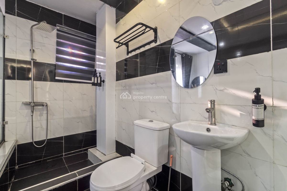Spacious Luxury 1 Bedroom with Ps5, 2 Balconies, Lekki Phase 1, Lekki, Lagos, Detached Duplex Short Let