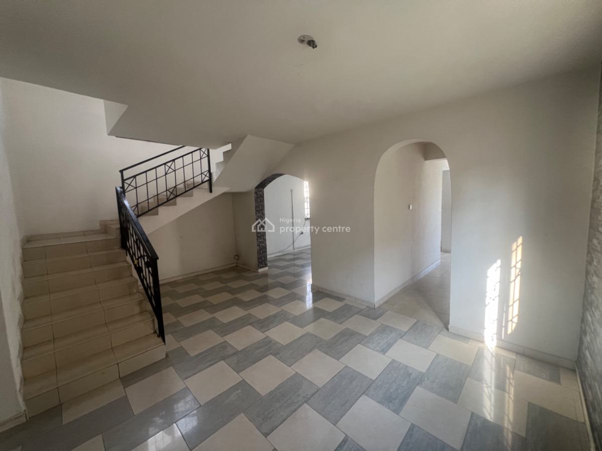 4 Bedroom Fully Detached Uplex with 2 Rooms Bq, Lekki Phase 1, Lekki, Lagos, Detached Duplex for Rent