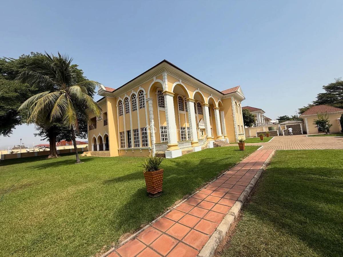 7 Bedroom  2700sqm  C of O, Jabi, Abuja, House for Sale