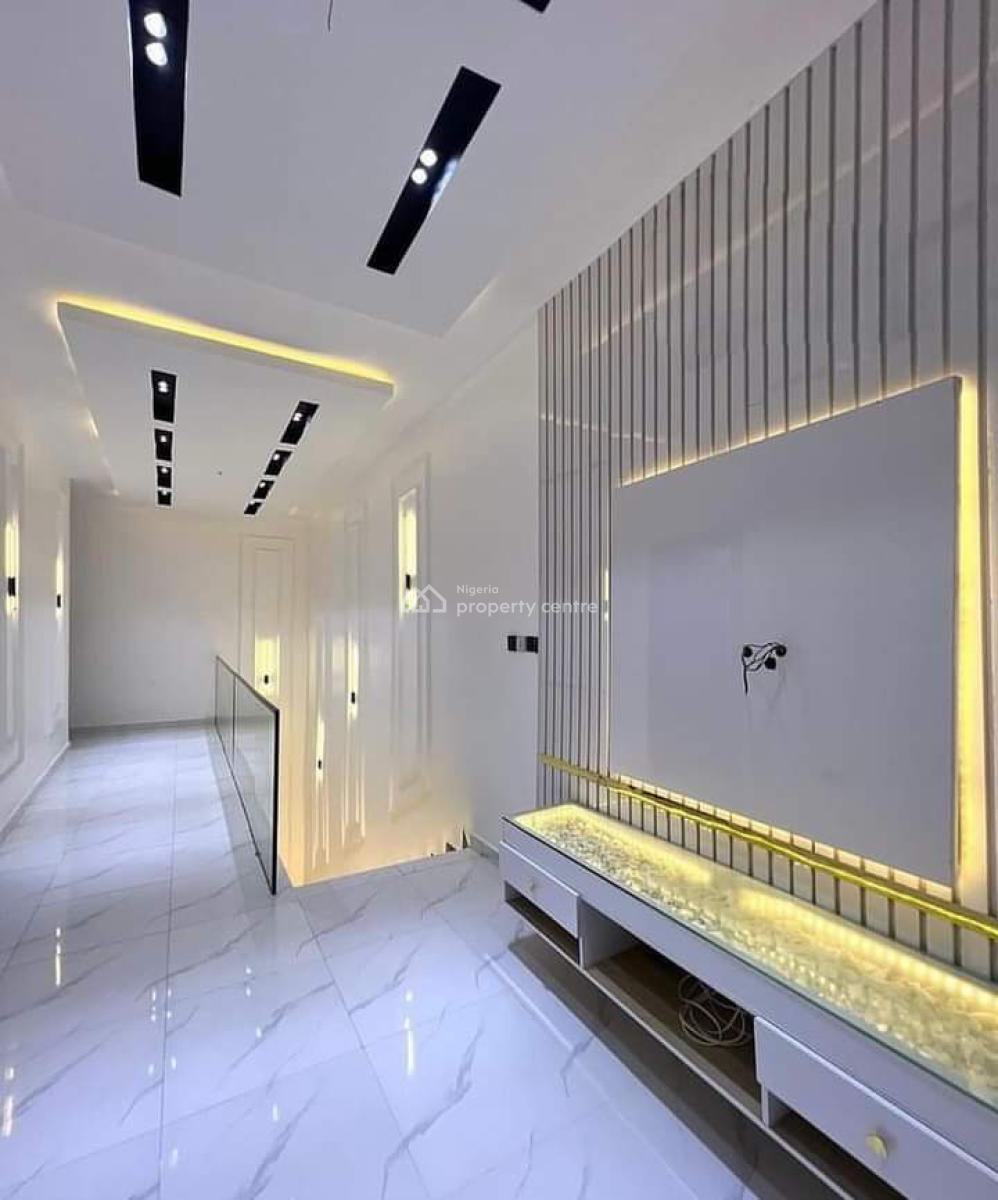 2 Bedroom Apartment, Okpanam Road, Dla, Koka, Summit, Asaba, Delta, Flat / Apartment for Rent