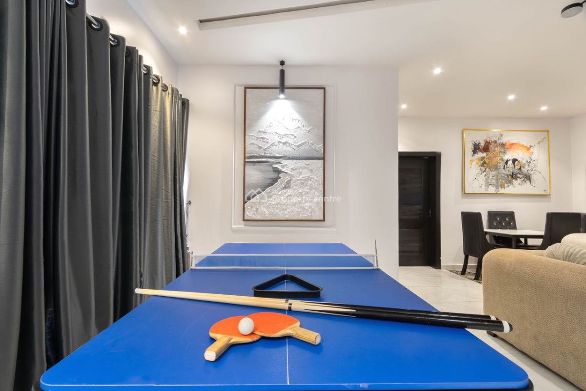 2 Bedroom Apartment with Pool, Gym, Snooker & Tennis, Lekki Phase 1, Lekki, Lagos, Flat / Apartment Short Let