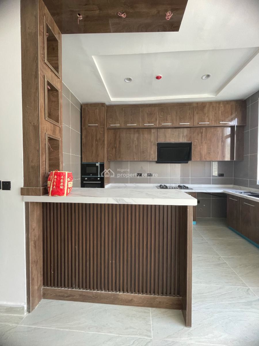 Newly Built 2 Bedroom Flat, Lekki Phase 1, Lekki, Lagos, Flat / Apartment for Rent