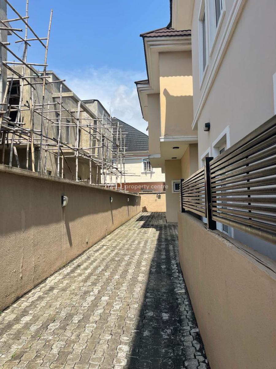 3 Bedroom Semi Detached Duplex with a Bq, in a Compound of 2 Residents, Chevron, Lekki, Lagos, Semi-detached Duplex for Rent