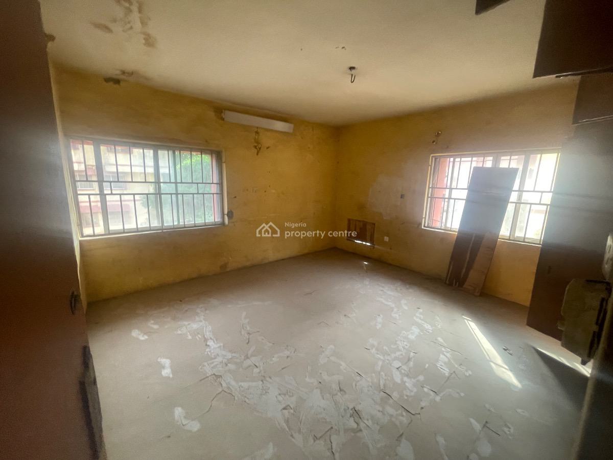 3 Bedroom Flat, Shinyanga Street, Zone 4, Wuse, Abuja, Flat / Apartment for Rent