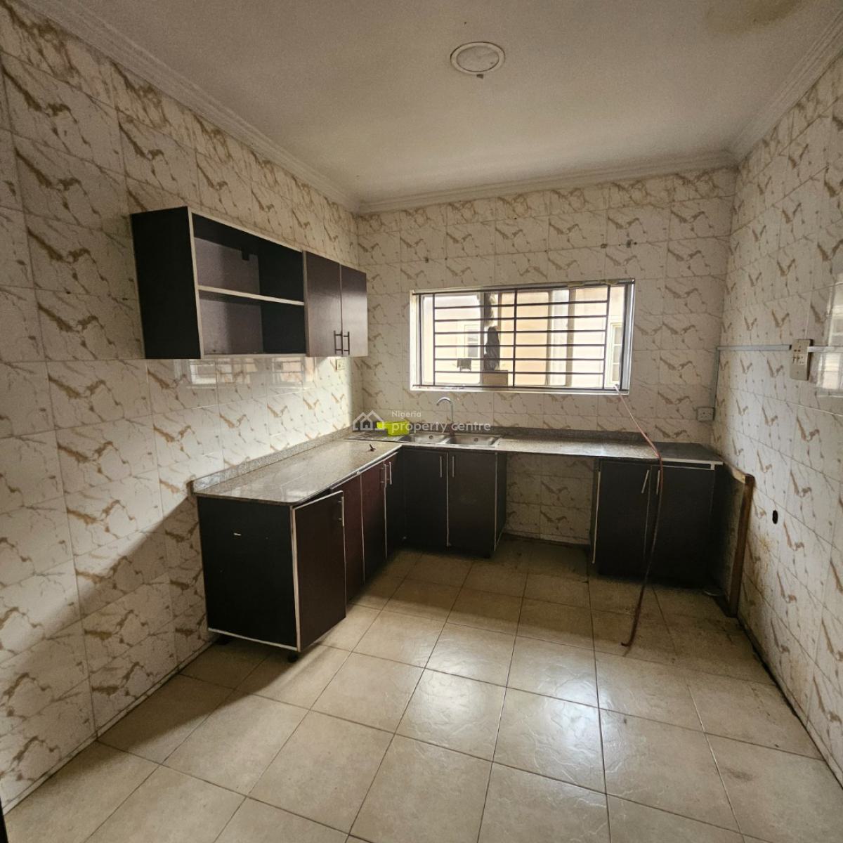 Decent 4 Bedroom Flat with All Room Ensuite, Gra Phase 2, Magodo, Lagos, Flat / Apartment for Rent