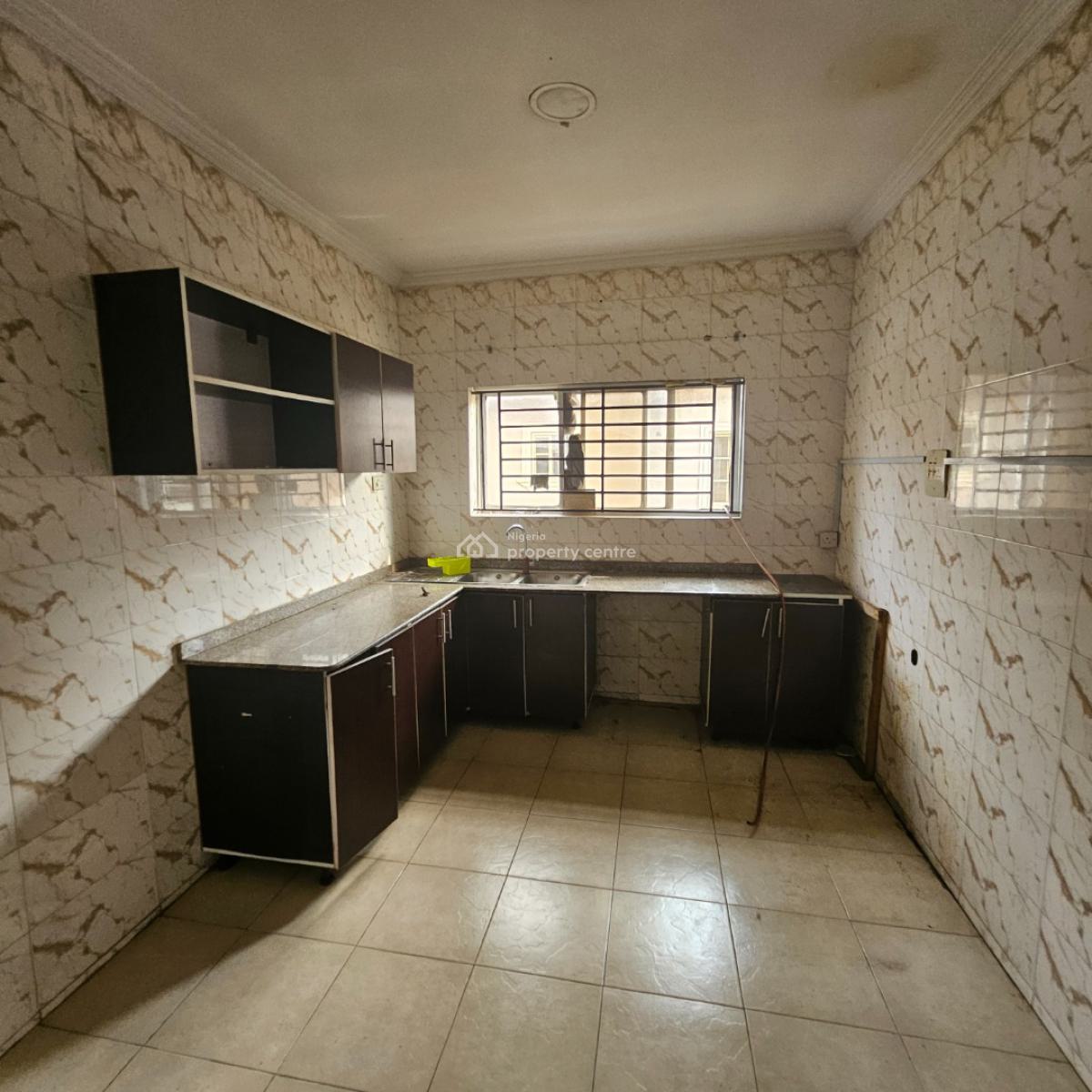 Decent 4 Bedroom Flat with All Room Ensuite, Gra Phase 2, Magodo, Lagos, Flat / Apartment for Rent