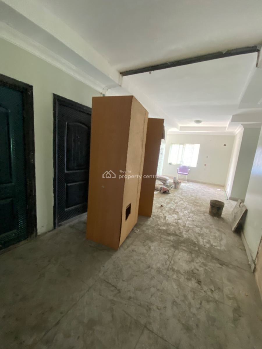 Commercial/residential Renovation 3 Bedrooms Flat on Ground Floor, Ikate Elegushi, Lekki, Lagos, Flat / Apartment for Rent