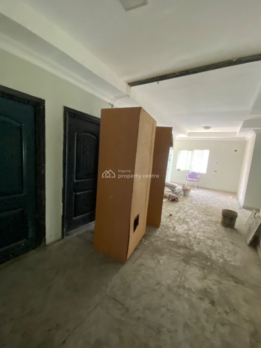 Commercial/residential Renovation 3 Bedrooms Flat on Ground Floor, Ikate Elegushi, Lekki, Lagos, Flat / Apartment for Rent