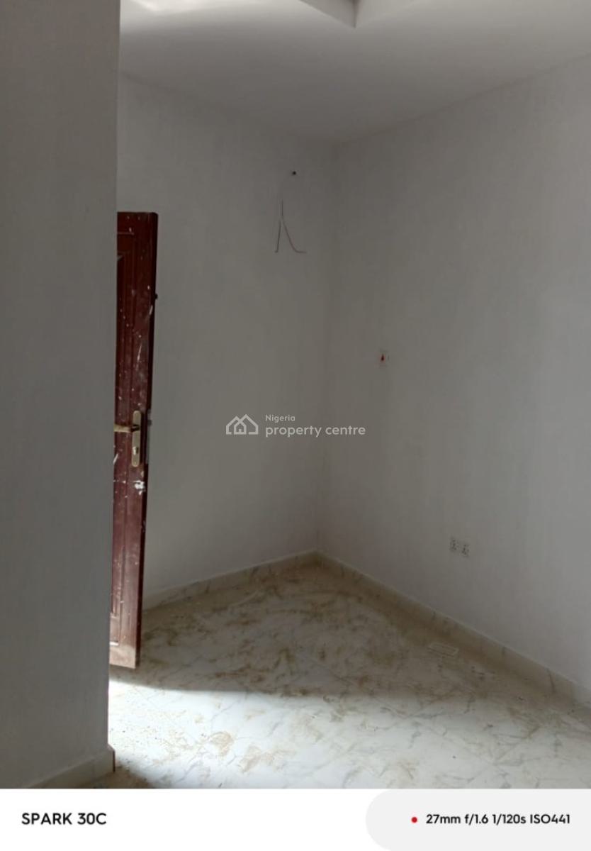 Selfcorn, Ajah, Lagos, Self Contain (single Rooms) for Rent