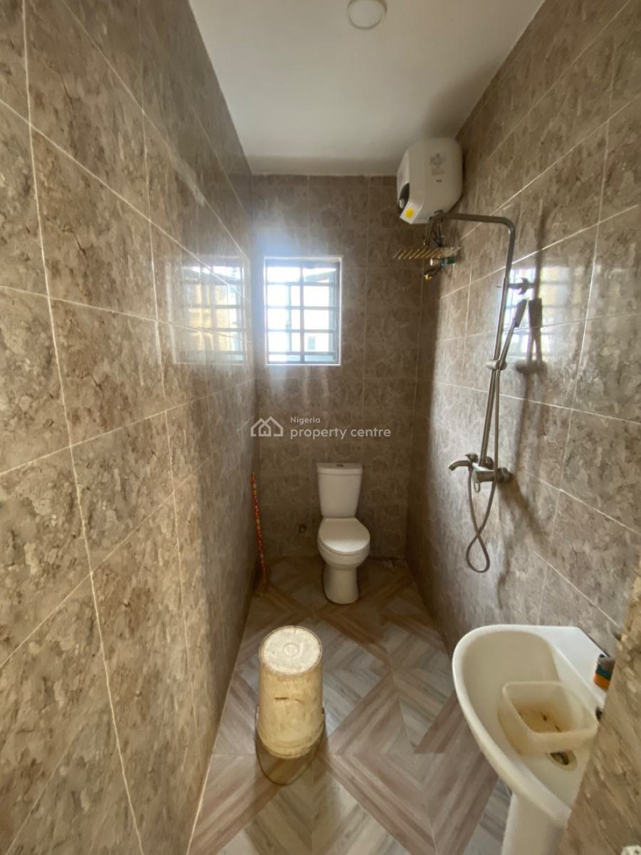 Super Luxurious Mini Flat with Modern Facilities En-suite, New Town, Ogombo, Ajah, Lagos, Mini Flat (room and Parlour) for Rent