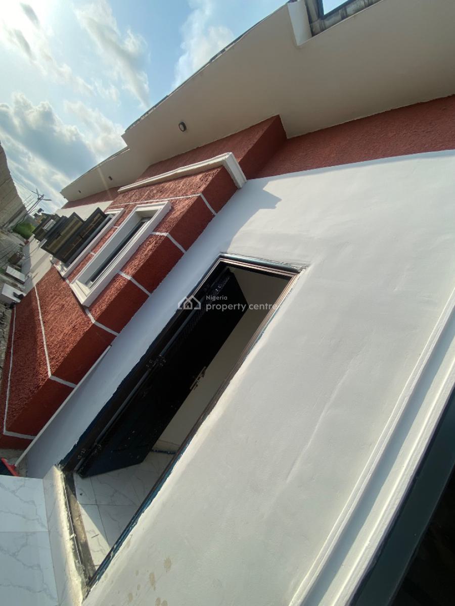 Super Luxurious Mini Flat with Modern Facilities En-suite, New Town, Ogombo, Ajah, Lagos, Mini Flat (room and Parlour) for Rent