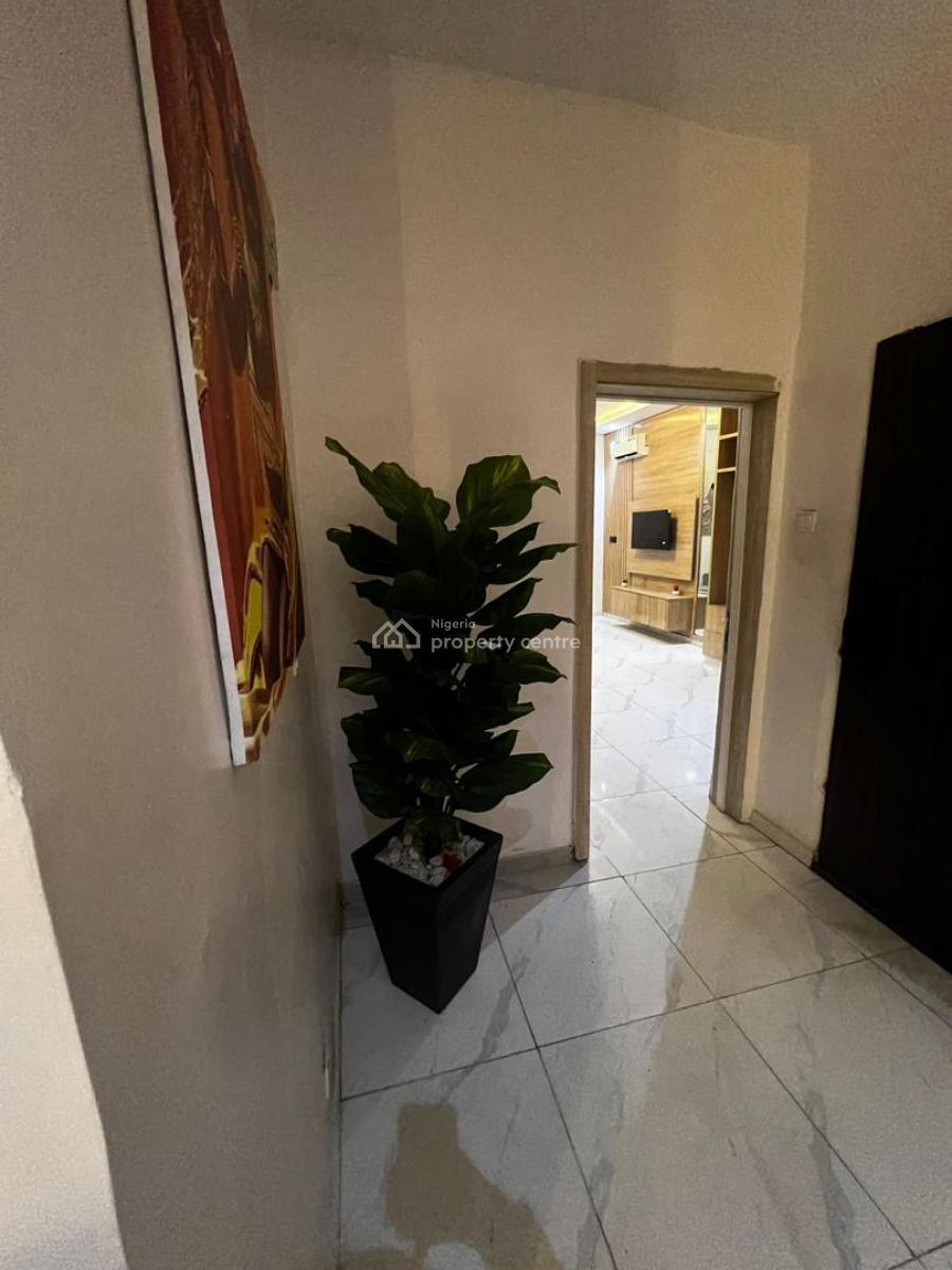 Fully Furnished and Serviced 1 Bedroom Apartment, Off Freedom Way, Lekki Phase 1, Lekki, Lagos, Flat / Apartment for Sale