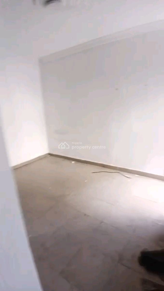 a Relatively New and Decent Roomself Con, Groundfloor, Akoka, Yaba, Lagos, Self Contain (single Rooms) for Rent