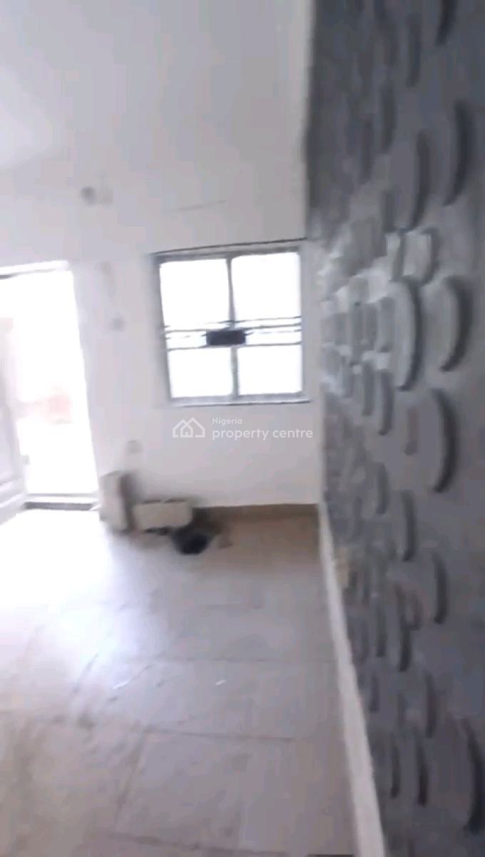 a Relatively New and Decent Roomself Con, Groundfloor, Akoka, Yaba, Lagos, Self Contain (single Rooms) for Rent