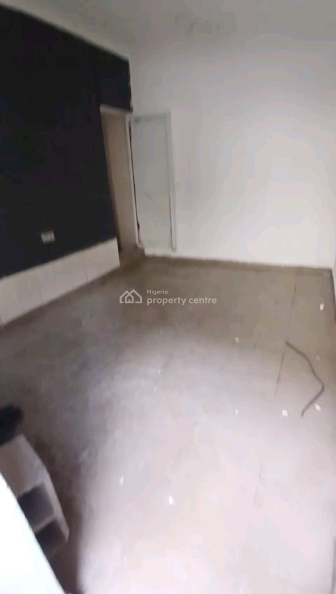 a Relatively New and Decent Roomself Con, Groundfloor, Akoka, Yaba, Lagos, Self Contain (single Rooms) for Rent