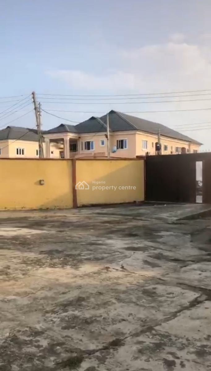 Distress 5 Bedrooms Detached Duplex with 2 Units of 3 Bedrooms Flat, Rock Stone Estate, Badore, Ajah, Lagos, Detached Duplex for Sale