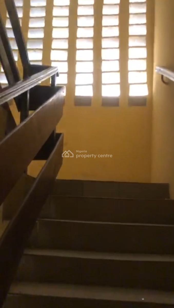 Distress 5 Bedrooms Detached Duplex with 2 Units of 3 Bedrooms Flat, Rock Stone Estate, Badore, Ajah, Lagos, Detached Duplex for Sale