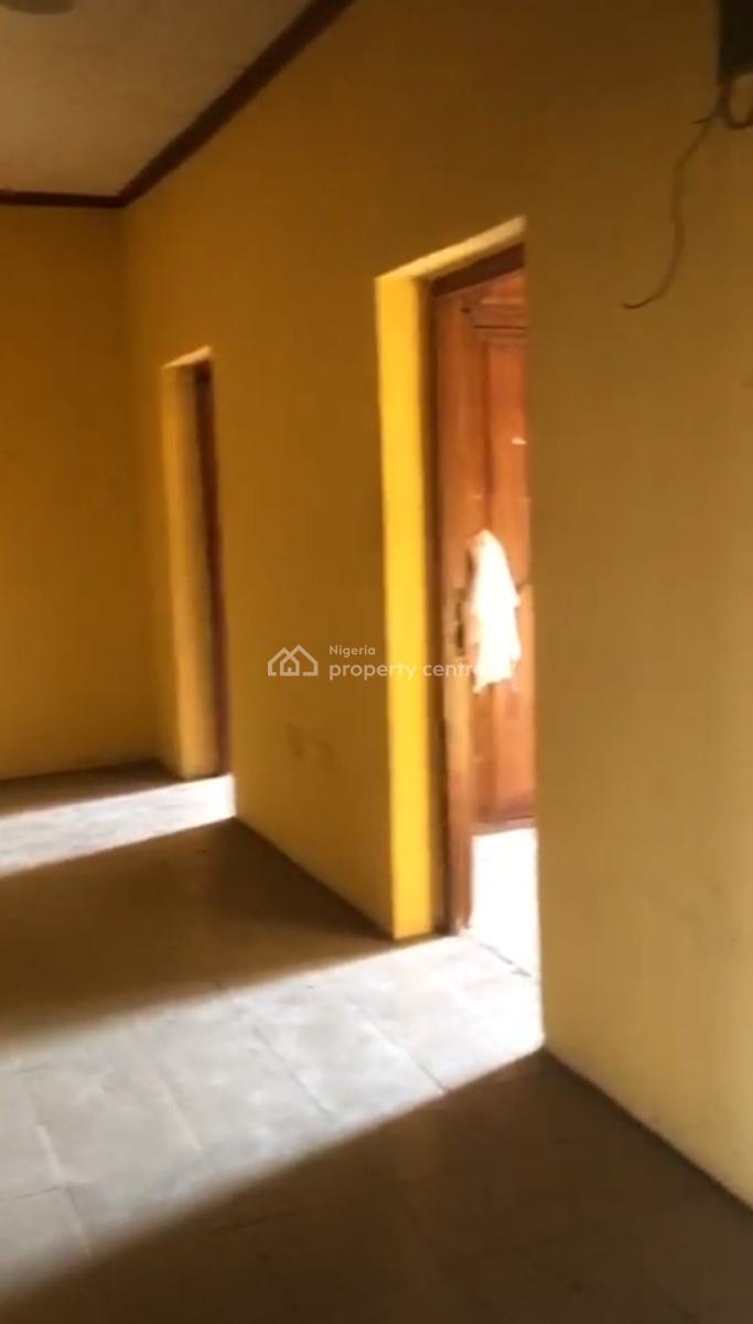 Distress 5 Bedrooms Detached Duplex with 2 Units of 3 Bedrooms Flat, Rock Stone Estate, Badore, Ajah, Lagos, Detached Duplex for Sale